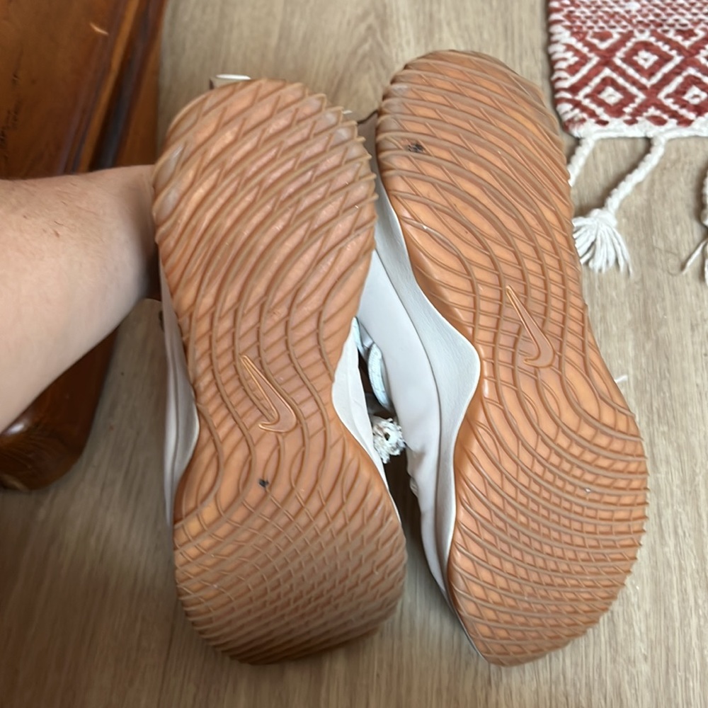 Nikes - Picture 11 of 11